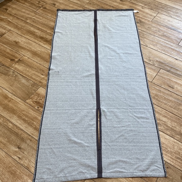 Lululemon vinyasa scarf in herringbone - Picture 11 of 11